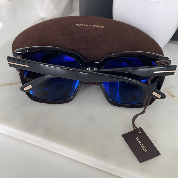 Tom Ford Sunglasses - Picture 3 of 8